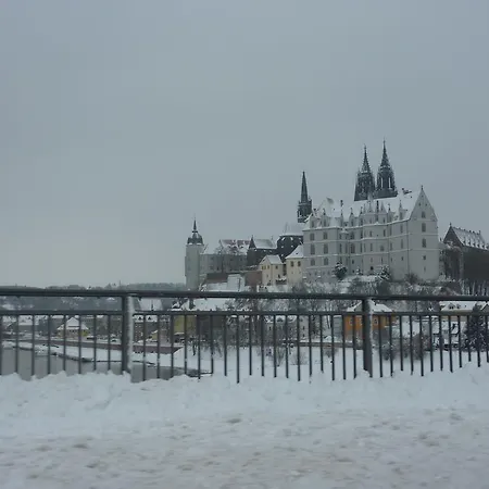 Апартаменты Gaestehaus Gauernitzer Hof Мейсен